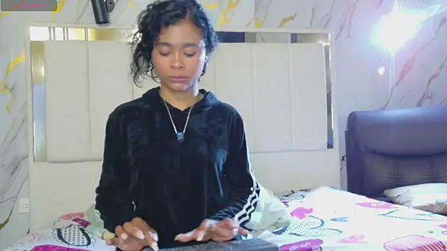 Kristall 06 online show from May 5, 2026, 4:26 am
