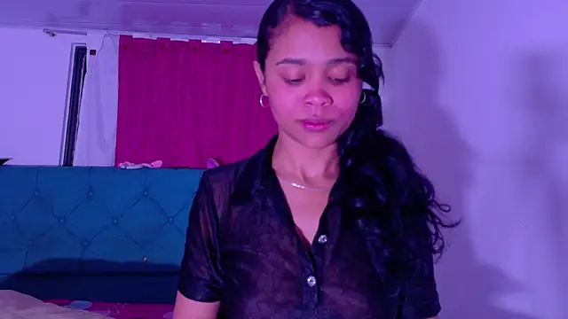 Snapshot of Kristall_06 chatting on July 10, 2026, 5:29 am Kristall 06 online show from July 10, 2026, 5:29 am