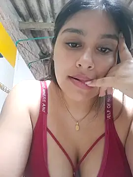Snapshot of zairabreze chatting on July 15, 2026, 2:35 pm zairabreze online show from July 15, 2026, 2:35 pm