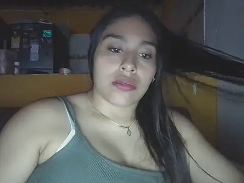 Snapshot of zairabreze chatting on June 30, 2026, 10:43 pm zairabreze online show from June 30, 2026, 10:43 pm