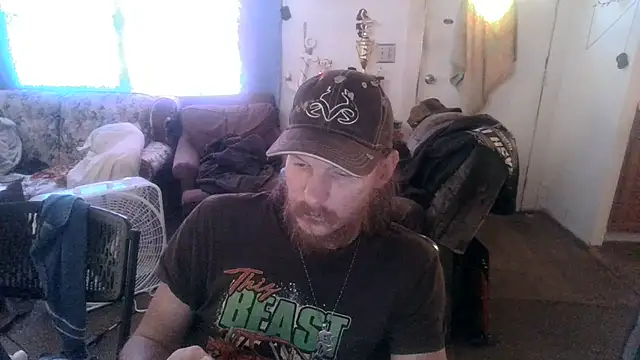 Poundtown1226 online show from September 16, 2025, 7:26 pm