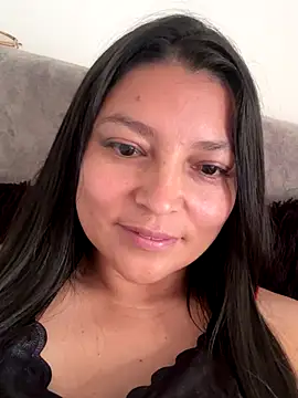 Zui Rouse online show from October 4, 2025, 4:08 pm