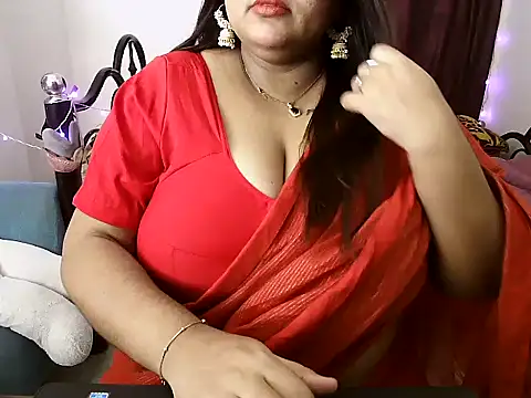 Yourcurvygoddess online show from September 10, 2025, 6:29 pm