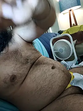 Hothunkdelhi online show from October 28, 2025, 2:34 am