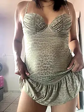 Katianesantos online show from October 23, 2025, 5:00 pm