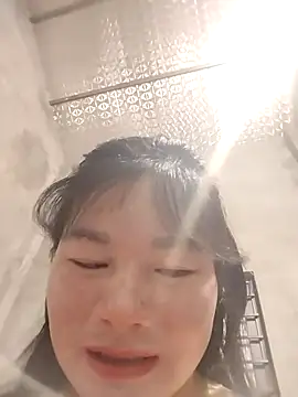 Snapshot of kute-00 chatting on December 3, 2025, 1:32 pm kute-00 online show from December 3, 2025, 1:32 pm