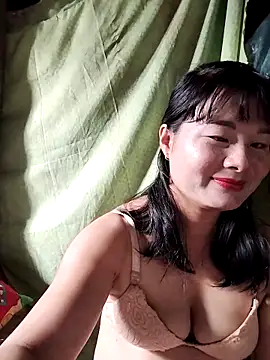 Snapshot of kute-00 chatting on October 15, 2025, 3:27 am kute-00 online show from October 15, 2025, 3:27 am