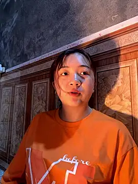 Lonnina online show from November 9, 2025, 7:01 am