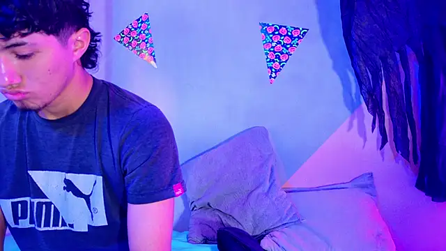 Laura and Kevin online show from October 26, 2025, 2:06 pm