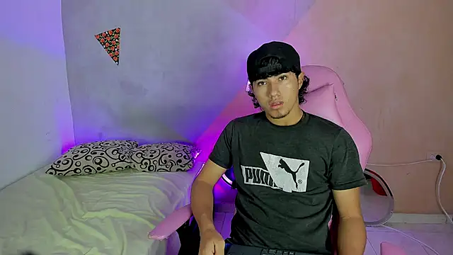 Laura and Kevin online show from November 20, 2025, 3:12 pm