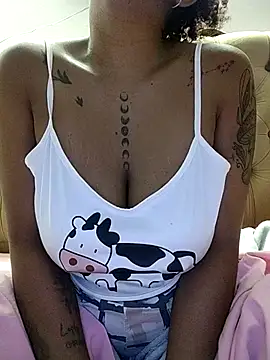 kdfoxxx online show from October 11, 2025, 3:40 am