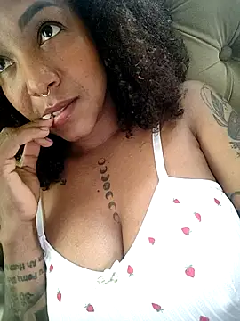 kdfoxxx online show from December 4, 2025, 5:56 pm