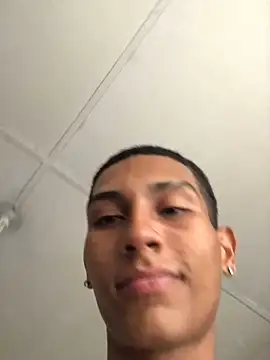 Snapshot of cofla_30 chatting on October 17, 2025, 7:26 pm cofla 30 online show from October 17, 2025, 7:26 pm