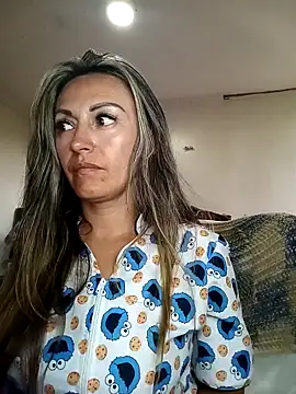 Snapshot of -AngelNova- chatting on November 25, 2025, 7:36 pm -AngelNova- online show from November 25, 2025, 7:36 pm