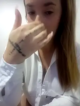 Alahia99 online show from October 7, 2025, 1:06 am