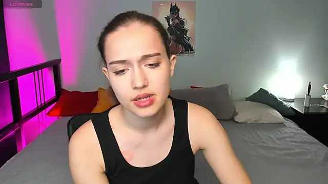 Snapshot of Alisa__Kelly chatting on October 22, 2025, 1:49 am Alisa Kelly online show from October 22, 2025, 1:49 am