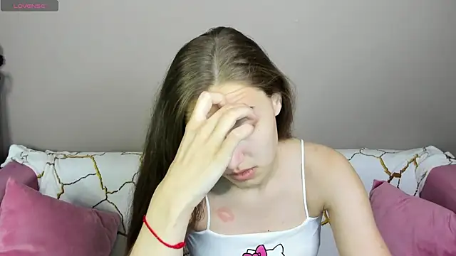 Snapshot of Alisa__Kelly chatting on October 11, 2025, 12:33 am Alisa Kelly online show from October 11, 2025, 12:33 am