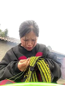 Snapshot of O_o_UwU_o_O chatting on November 19, 2025, 8:58 am O o UwU o O online show from November 19, 2025, 8:58 am