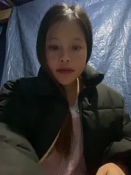 Snapshot of O_o_UwU_o_O chatting on December 15, 2025, 1:55 am O o UwU o O online show from December 15, 2025, 1:55 am