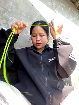 Snapshot of O_o_UwU_o_O chatting on November 25, 2025, 2:12 am O o UwU o O online show from November 25, 2025, 2:12 am