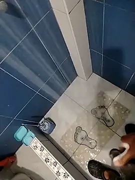 Snapshot of Blackllg chatting on November 12, 2025, 12:53 pm Blackllg online show from November 12, 2025, 12:53 pm