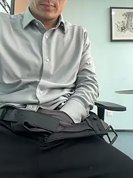 miniyellower online show from February 10, 2026, 7:29 am