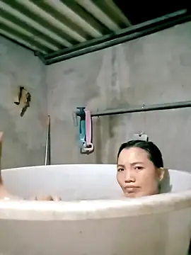 ngan-cute online show from October 30, 2025, 1:53 pm