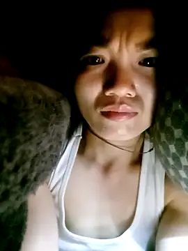 ngan-cute online show from November 27, 2025, 7:58 pm