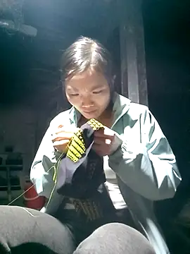 ngan-cute online show from November 25, 2025, 2:50 pm