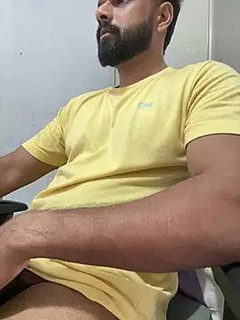 Snapshot of Vineeth3906 chatting on July 20, 2026, 10:11 am Vineeth3906 online show from July 20, 2026, 10:11 am