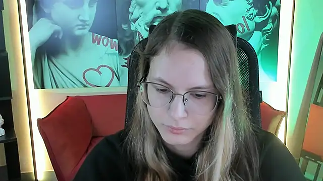 Carrie Rose online show from September 11, 2025, 4:12 am