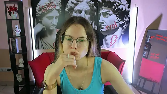 Carrie Rose online show from September 22, 2025, 4:07 am