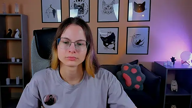 Carrie Rose online show from October 3, 2025, 4:14 am