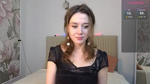 SkyHelen online show from September 29, 2025, 4:52 am