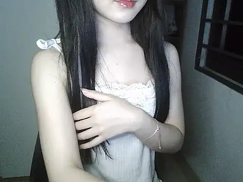 Snapshot of Annabelle-e chatting on October 9, 2025, 6:30 pm Annabelle-e online show from October 9, 2025, 6:30 pm