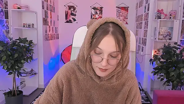 Snapshot of JenniferKiim chatting on November 3, 2025, 11:36 am JenniferKiim online show from November 3, 2025, 11:36 am