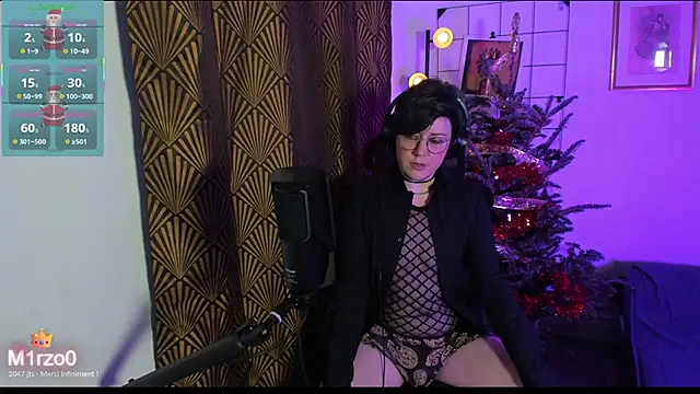 Snapshot of MossPrince chatting on December 20, 2025, 8:33 pm MossPrince online show from December 20, 2025, 8:33 pm