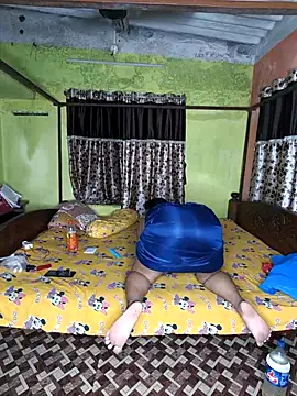 Smile-quien online show from September 25, 2025, 4:35 pm