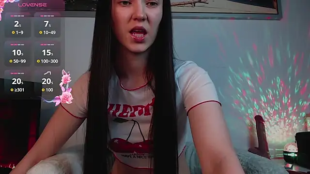 Snapshot of Veliora chatting on November 16, 2025, 4:45 pm Veliora online show from November 16, 2025, 4:45 pm