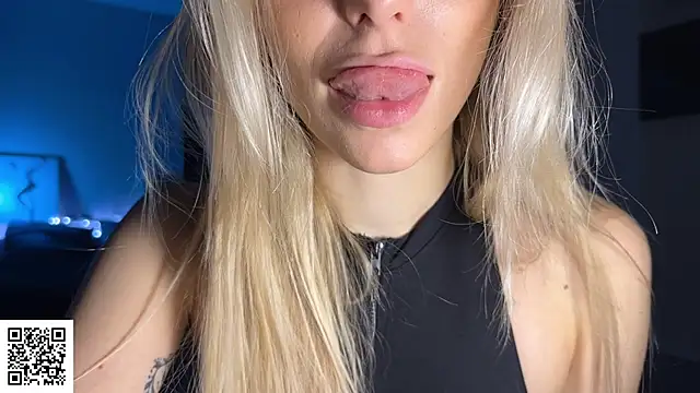 Snapshot of ElysiaXo chatting on December 5, 2025, 5:11 pm ElysiaXo online show from December 5, 2025, 5:11 pm