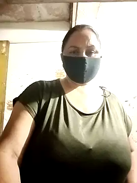 Rakhi sawant143 online show from November 23, 2025, 3:00 pm