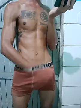 lcsexy45 online show from June 18, 2026, 4:56 pm