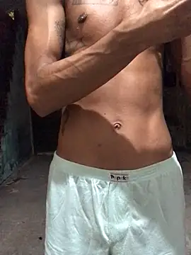 lcsexy45 online show from April 28, 2026, 3:33 am