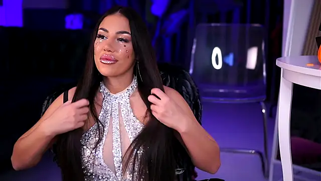 Snapshot of CataleyaSyrene chatting on October 31, 2025, 8:49 pm CataleyaSyrene online show from October 31, 2025, 8:49 pm