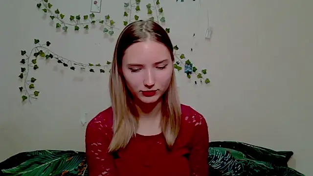 Snapshot of _kikiclark__ chatting on November 29, 2025, 9:15 pm kikiclark online show from November 29, 2025, 9:15 pm