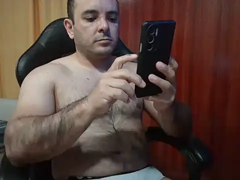 ososkr39 online show from October 24, 2025, 2:16 pm