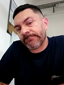 Snapshot of Alex_404040 chatting on September 17, 2025, 7:43 am Alex 404040 online show from September 17, 2025, 7:43 am