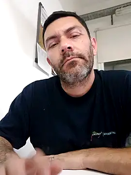 Snapshot of Alex_404040 chatting on October 8, 2025, 3:30 am Alex 404040 online show from October 8, 2025, 3:30 am