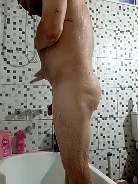 Snapshot of Alex_404040 chatting on October 30, 2025, 10:39 pm Alex 404040 online show from October 30, 2025, 10:39 pm