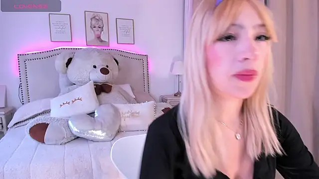 Mayajhons online show from November 15, 2025, 12:09 pm